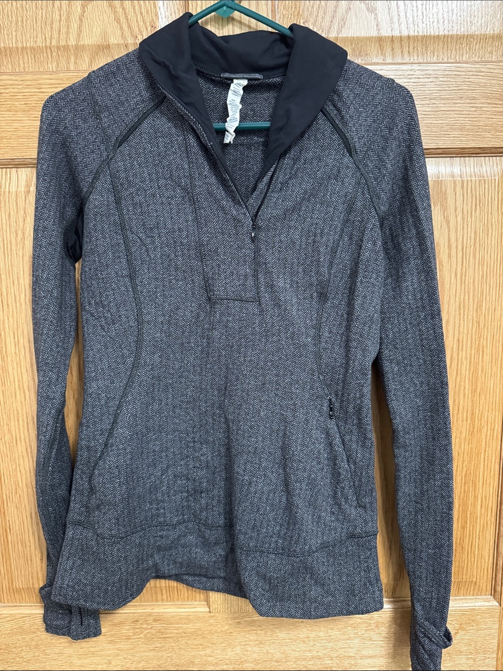 Women’s Lululemon Gray Quarter-Zip Pullover Top